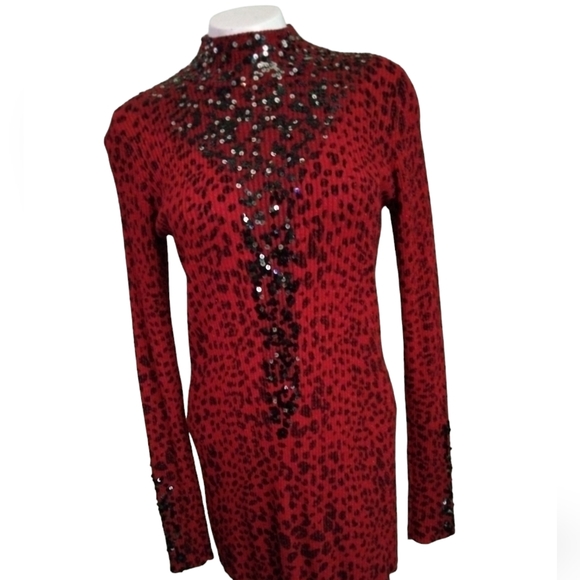 Fonyana red sequine top - Picture 2 of 9